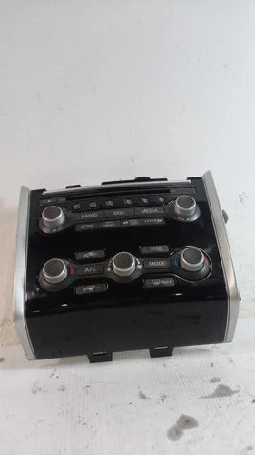 2017 Nissan Pathfinder AC Rear Center Console Mou Used OEM A/C Selector Switch used OEM A/C climate control module