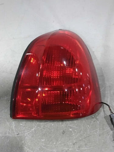 2003 Lincoln & Town Car Quarter Pan Used OEM Right Tail Light Assembly used OEM tail light assembly
