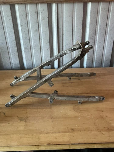2002 02-07 CR125R CR125 OEM Subframe Rear Chassis Seat Rail Support Bracket Arm used OEM rear subframe and crossmember