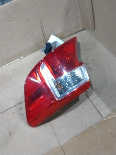 2013 Toyota Camry Quarter Panel Mounted Rig Used OEM Right Tail Light Assembly used OEM tail light assembly