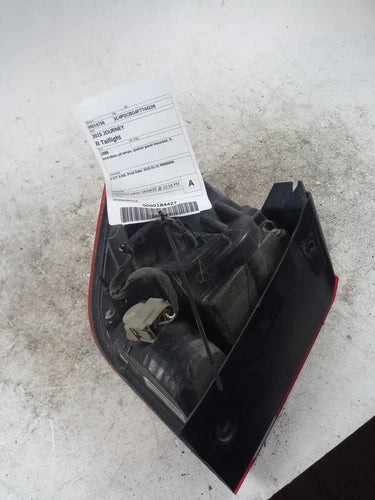 2015 Dodge Journey W/O LED Lamps Quarter Pa Used OEM Right Tail Light Assembly used OEM tail light assembly