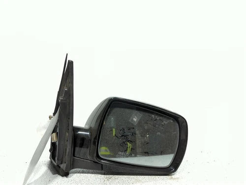 2008 Hyundai Entourage Power R. Non-Heated Opt 8762 Used OEM Right Door Mirror used OEM door mirror