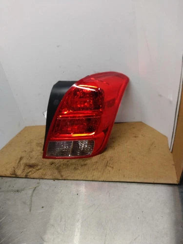 2016 Chevrolet Trax Right Used OEM Right Tail Light Assembly used OEM tail light assembly