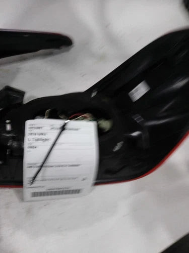 2019 Subaru Wrx Left Used OEM Left Tail Light Assembly used OEM tail light assembly