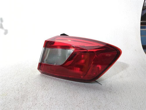 2018 Chevrolet Cruze Sedan Quarter Panel Mou Used OEM Left Tail Light Assembly used OEM tail light assembly