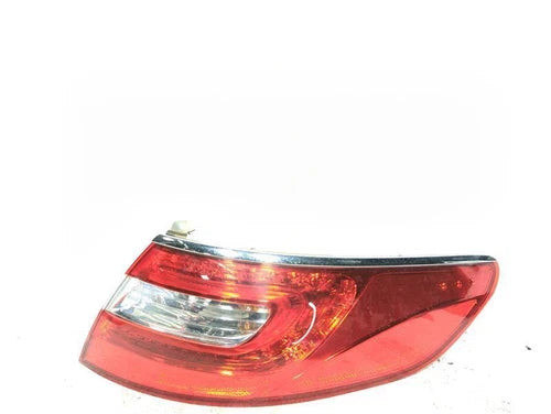 2013 Hyundai Azera Quarter Panel Mounted Ri Used OEM Right Tail Light Assembly used OEM tail light assembly