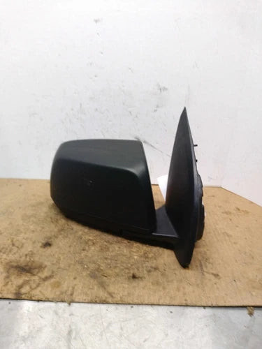 2021 Chevrolet Colorado Manual Mirror Opt Dbi Right Used OEM Right Door Mirror used OEM door mirror