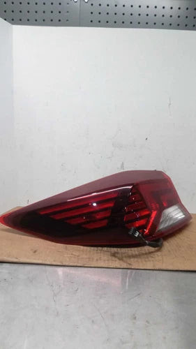2019 Hyundai Elantra Sedan Quarter Panel Mou Used OEM Left Tail Light Assembly used OEM tail light assembly