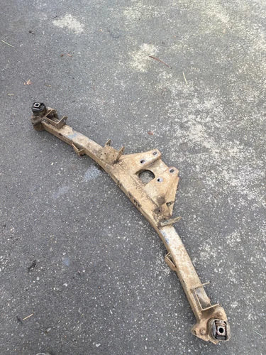 1977-1983 BMW E21 320i Coupe Rear Subframe Axle Carrier Cross Member OEM used OEM rear subframe and crossmember