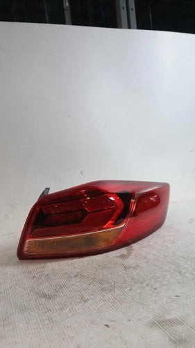 2018 Hyundai Elantra Sedan Quarter Panel Mo Used OEM Right Tail Light Assembly used OEM tail light assembly