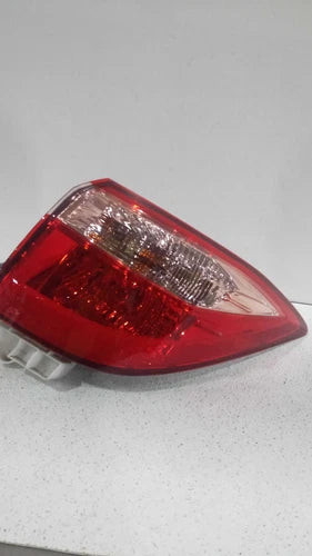 2017 Toyota Corolla Sdn W/O LED Reverse Lam Used OEM Right Tail Light Assembly used OEM tail light assembly