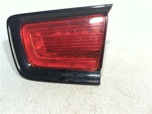 2014 Dodge Charger Quarter Panel Mounted Ri Used OEM Right Tail Light Assembly used OEM tail light assembly