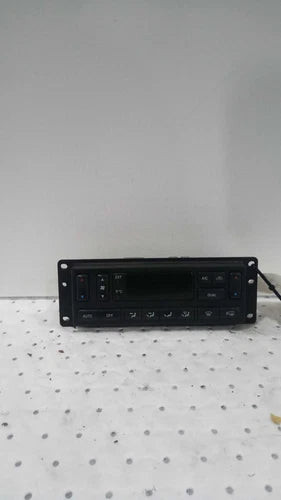 2006 Ford Explorer Front Exc. Sport Trac Dash W/A Used OEM A/C Selector Switch used OEM A/C climate control module