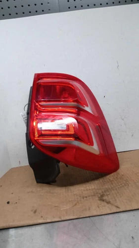 2016 Chevrolet Equinox Left Used OEM Left Tail Light Assembly used OEM tail light assembly