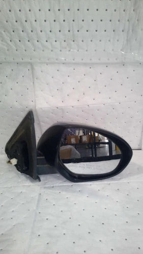 2011 Mazda 3 Power Non-Heated W/O Signal Righ Used OEM Right Door Mirror used OEM door mirror