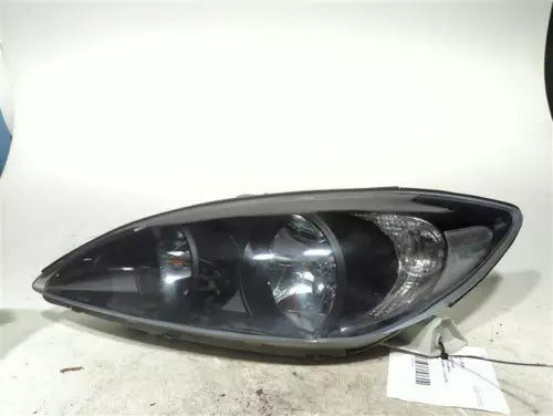 2002 Toyota Camry L. Se Blk Trim Left Used OEM Left Headlight Assembly used OEM headlight assembly