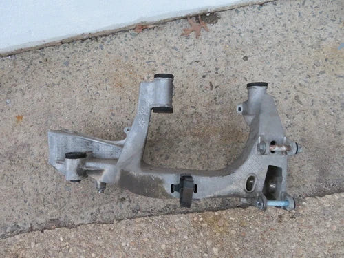 2002-2004 PORSCHE 911 CARRERA REAR RIGHT PASSENGER SIDE SUBFRAME BRACKET OEM used OEM subframe bracket and support