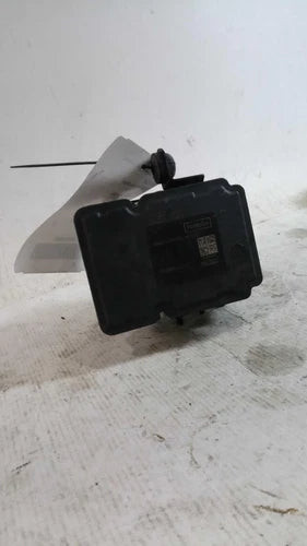 2012 Ford Focus Gasoline Used OEM ABS Pump and Motor Assembly used OEM ABS pump and module assembly