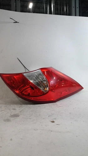 2013 Hyundai Accent Right Brown 4DR Htbk Used OEM Tail Lights used OEM tail light assembly