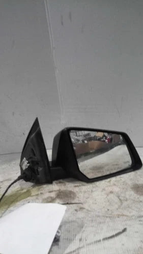 2017 Chevrolet Traverse Power Manual Folding W/O Tu Used OEM Right Door Mirror used OEM door mirror