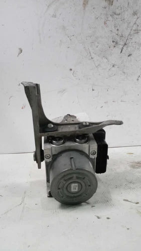 2015 Cadillac Cts W/O Pre-Crash Used OEM ABS Pump and Motor Assembly used OEM ABS pump and module assembly