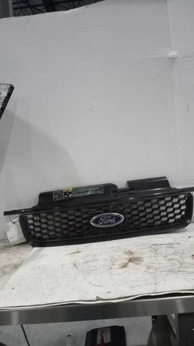2003 Ford Escape Black and Black Front Used OEM Front Grille used OEM grille