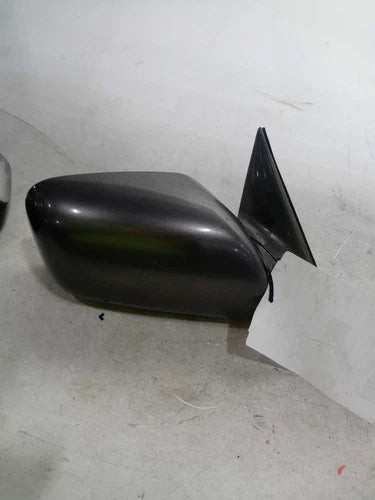 2004 Toyota Camry Power Non-Heated R. North America Used OEM Right Door Mirror used OEM door mirror