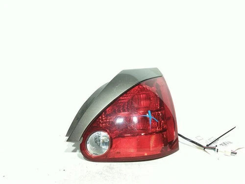 2004 Nissan Maxima R Gold RH 4DR 166-59594R Used OEM Tail Lights used OEM tail light assembly