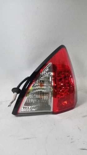 2019 Honda HR-V Quarter Mounted Left Used OEM Left Tail Light Assembly used OEM tail light assembly
