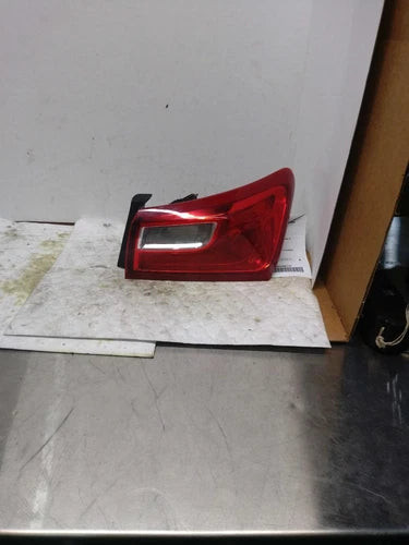 2023 Chevrolet Malibu VIN Z 4TH Digit New S Used OEM Right Tail Light Assembly used OEM tail light assembly