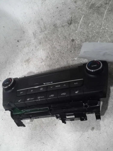 2018 Hyundai Tucson Gasoline US Market Automatic Used OEM A/C Selector Switch used OEM A/C climate control module