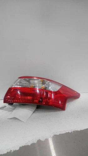 2014 Ford Focus Sdn Inner Lid Mounted Used OEM Right Inner Tail Light Assembly used OEM tail light assembly