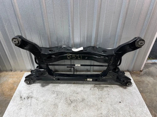 2021-2024 KIA K5 FWD REAR SUSPENSION CROSSMEMBER SUBFRAME FRAME OEM used OEM rear subframe and crossmember