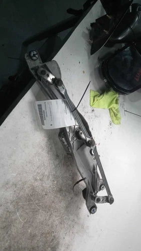 2014 Hyundai Equus Used OEM Windshield Wiper Motor used OEM wiper motor