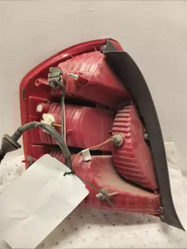 2011 Hyundai Accent Quarter Panel Mounted S Used OEM Right Tail Light Assembly used OEM tail light assembly