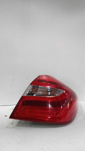 2013 Hyundai Genesis Sdn Quarter Panel Moun Used OEM Right Tail Light Assembly used OEM tail light assembly