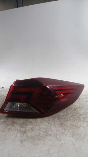 2019 Hyundai Elantra Sedan Quarter Panel Mo Used OEM Right Tail Light Assembly used OEM tail light assembly