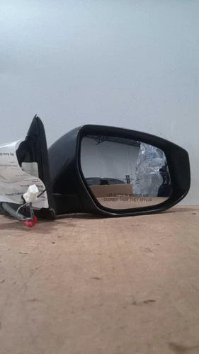 2015 Nissan Altima Power Sdn Non-Heated W/LED Turn Used OEM Right Door Mirror used OEM door mirror