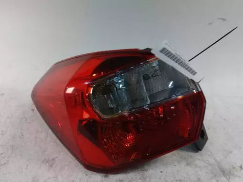 2015 Subaru Xv Crosstrek Left Used OEM Left Tail Light Assembly used OEM tail light assembly