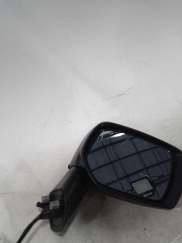 2015 Subaru Impreza 2.0L Heated Right Used OEM Right Door Mirror used OEM door mirror