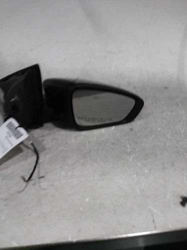 2016 Chrysler 200 Power Sdn Manual Folding W/Heated Used OEM Right Door Mirror used OEM door mirror