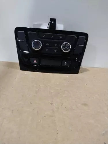 2019 Buick Encore Single Zone Opt C67 Opt C4P Gra Used OEM A/C Selector Switch used OEM A/C climate control module
