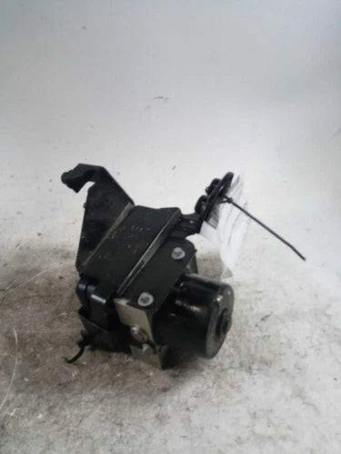 2017 Buick Verano Brake Opt J60 Used OEM ABS Pump and Motor Assembly used OEM ABS pump and module assembly