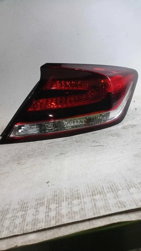 2015 Honda Civic Right Red Used OEM Tail Lights used OEM tail light assembly