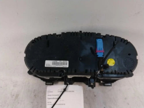2018 Volkswagen Passat Cluster MPH Id 561920970F Gr Used OEM Speedometer Gauge used OEM instrument cluster