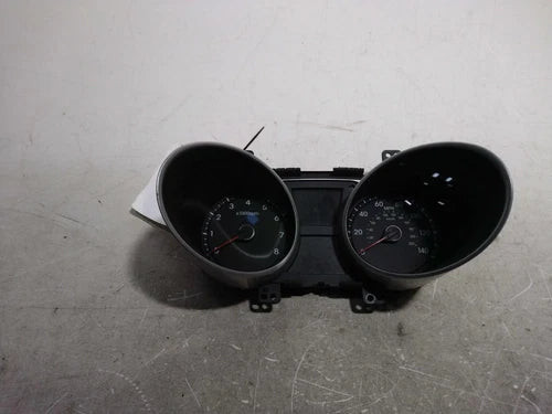 2013 Hyundai Tucson Cluster MPH AWD AT Used OEM Speedometer Gauge used OEM instrument cluster