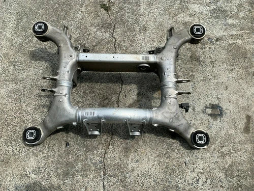 BMW 640I 650I 550 535 F10 F12 OEM 11-17 REAR SUBFRAME CROSSMEMBER CRADLE used OEM rear subframe and crossmember