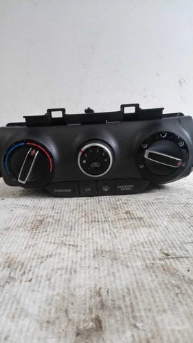 2019 Hyundai Kona US Market Manual Temperature Co Used OEM A/C Selector Switch used OEM A/C climate control module