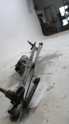 2019 Chevrolet Silverado 1500 Pickup Used OEM Windshield Wiper Motor used OEM wiper motor