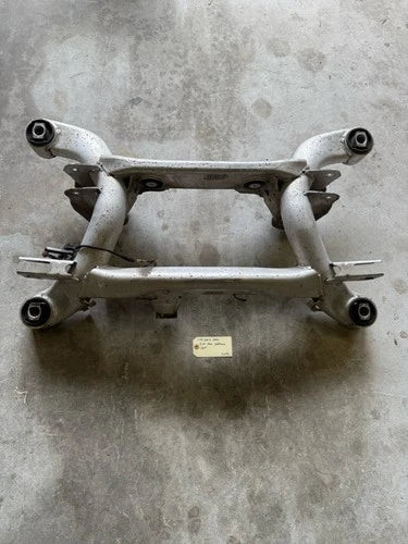 1998-2003 BMW E39 525 528 530 Rear Subframe OEM used OEM rear subframe and crossmember